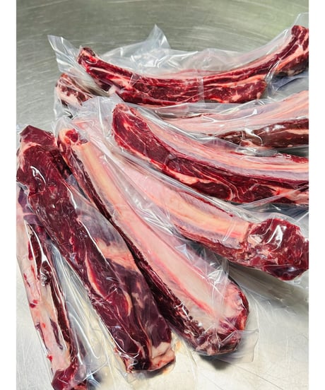 《お試し用サイズ》🎉旬の鹿さんの肉付きリブ🦌リブ1個🐶😃立派な肉付リブ👀バラ骨だけではなくお肉付き🙌うちのこどうかな〜👩🐶🌸ぜひお試しください😉最高の天然のオヤツです😊