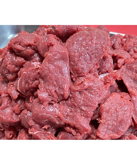 《お試し用サイズ》✨️🥩ゴロゴロ鹿肉200gパック🥩ゴロゴロっと大きめな食べごたえありのミンチです😊👨‍🍳ワン達のミンチの最高系🐶😋🥩このサイズがうれしい👨🐶👩♥️