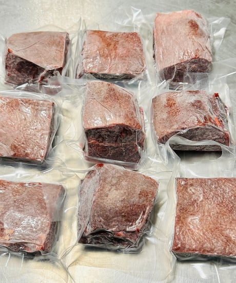 新型内臓🌟幻の馬の超新鮮な脾臓ひぞう🐴500グラム🐶😃生食用🌸内臓の栄養👏レジェンド内臓を小分けに致しました🌸とても使いやすくここまでされて激安🎉お楽しみください🐶👩🎉