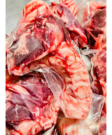 レアレア商品🌸🌸のど軟骨🐴🐶😃とても重要な栄養食品🌸軟骨は健康にとても大切みたいです🐶👩🌸超希少部位の為数量に限りがあります　お早めにお求めくださいませ🤗