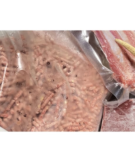 迷ったらこれ😋🐶新型⭐️⭐️季節のワンズおまかせセット🥩🎉5キロ箱🐶😃🍪🦴さらなるお得🉐と最高級✨のリーズナブルの満足を🐶👩🌸