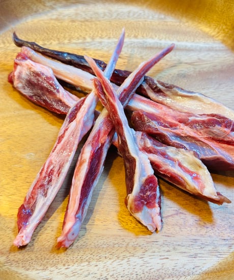 またやばい子発見💡厳選🎉鹿肉🦌ほんとに幻の鹿バラ先軟骨300g🐶😃おやつやデザートでみんな大好き❣️🐶かたまって量があるのはとても珍しい✨🍪激レアです楽しみッ🐶👩🌸