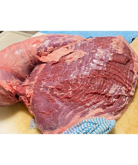 グラスフェッドビーフ🥩🐮500g🐶😃部位は各ももを調整してお届け致します🎉普通はないブロックをお楽しみください🎉ステキな歩留り🐶👩🌸楽しみッ🎉