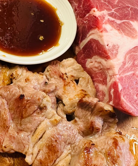 特選✨ラムショルダーかたまり肉🐑🥩300g🌟柔らかくてとても美味しい👀❣️