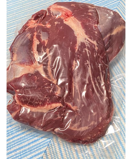 バージョン2⭐️鹿肉かたまり🦌うで・ネック🥩幻の1キロパック🐶😃ジャーキー作りにも最適✨毎日のご飯🥩に嬉しい👏🐶👩🎉