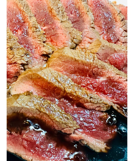 バージョン5🌟季節の鹿肉🦌ももパック1キロ🐶😃最高ですよね⭐️毎日のご飯🥩にどうですか🐶👩🌸安心のお肉です🎉