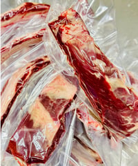 《お試し用サイズ》🎉旬の鹿さんの肉付きリブ🦌リブ1個🐶😃立派な肉付リブ👀バラ骨だけではなくお肉付き🙌うちのこどうかな〜👩🐶🌸ぜひお試しください😉最高の天然のオヤツです😊