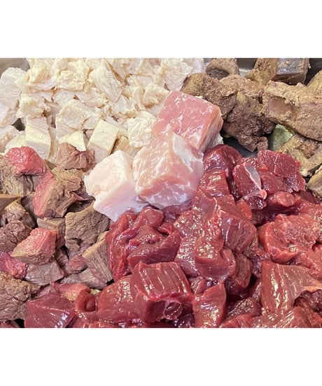 豚さんの膵臓🐷伝説のスクエアカット🌟500グラム🐶😃ここまでされてこのお値段🌸健康にとても美味しいです🌸消化酵素生でどうぞ🐥加熱でも立派なご飯です🐶👩🌸