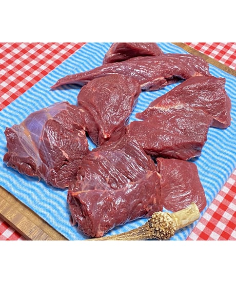 特選国産馬肉🐴かたまり馬肉🥩1キロパック🐶😃一応小分け🎉生肉からのシングルフローズン🌟基本的に軽種馬赤身品種脂はない🐶👩🌸