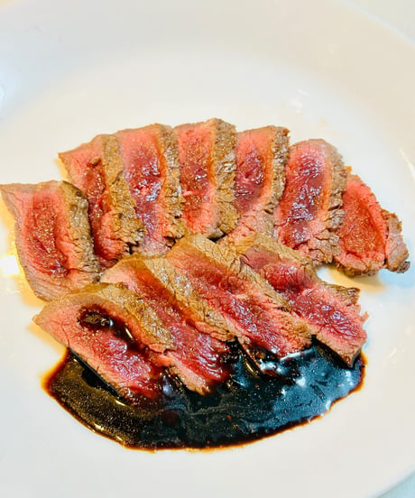 バージョン5🌟季節の鹿肉🦌ももパック1キロ🐶😃最高ですよね⭐️毎日のご飯🥩にどうですか🐶👩🌸安心のお肉です🎉