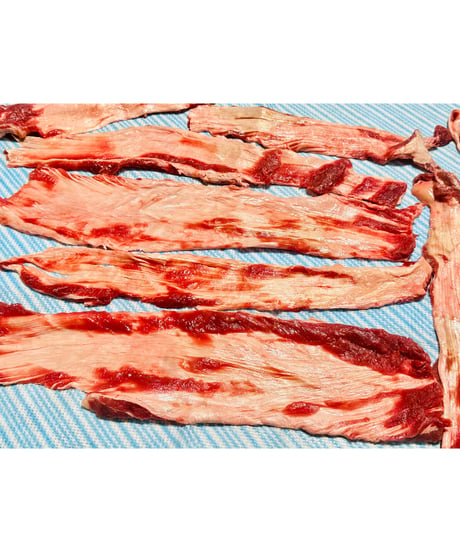 特売❣️イベント🎉国産馬肉・本気のスジ❣️笑🐴1キロ🐶😃🎉とても立派なスジです✨当たるときは当たります⭐️大体当たります🌸楽しみッ🐶👩🌸