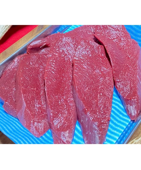 《お試し用サイズ》✨️🥩ゴロゴロ鹿肉200gパック🥩ゴロゴロっと大きめな食べごたえありのミンチです😊👨‍🍳ワン達のミンチの最高系🐶😋🥩このサイズがうれしい👨🐶👩♥️