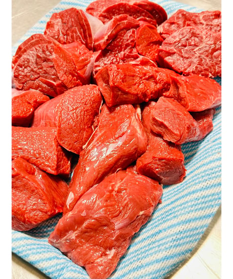 gotogibierプレミアム馬肉🐴🌟幻の赤ツト✨カット🥩1キロ🐶😃ブランドのシングルフローズン🎉うわさのgotogibierの子ホームご飯🥩皆さんでどうぞ🧑‍🍳楽しみッ🐶👩🌸