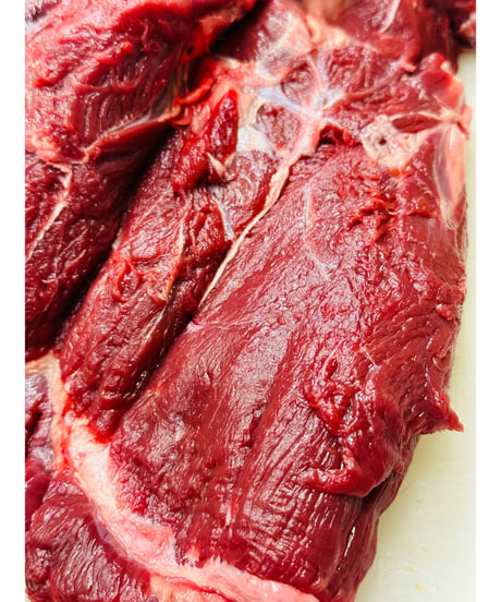 お得用㊗️特選✨伝説と幻のヒグマ肉🐻500g〜🐶😃ジビエの王様KINGoftheKING🤴ハンター間でしか取引きされない本物のlegend✨浪漫をお楽しみください🐶👩🌸