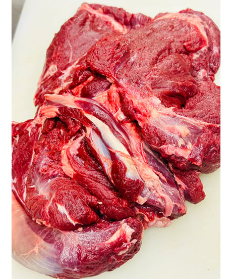お得用㊗️特選✨伝説と幻のヒグマ肉🐻500g〜🐶😃ジビエの王様KINGoftheKING🤴ハンター間でしか取引きされない本物のlegend✨浪漫をお楽しみください🐶👩🌸