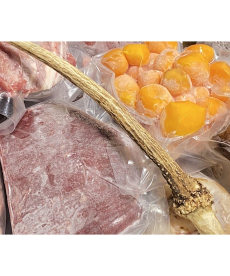 迷ったらこれ😋🐶新型⭐️⭐️季節のワンズおまかせセット🥩🎉5キロ箱🐶😃🍪🦴さらなるお得🉐と最高級✨のリーズナブルの満足を🐶👩🌸