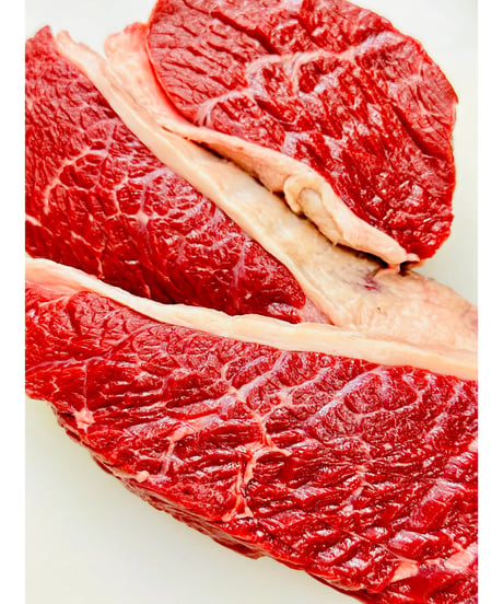 お得用㊗️特選✨伝説と幻のヒグマ肉🐻500g〜🐶😃ジビエの王様KINGoftheKING🤴ハンター間でしか取引きされない本物のlegend✨浪漫をお楽しみください🐶👩🌸