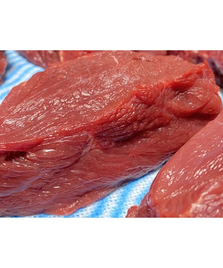 特選国産馬肉🐴かたまり馬肉🥩1キロパック🐶😃一応小分け🎉生肉からのシングルフローズン🌟基本的に軽種馬赤身品種脂はない🐶👩🌸