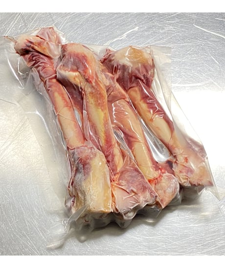 高級鹿さん🦌のボーンブロス用新鮮カチ割り生骨🦴1.8キロ〜🐶😃ちょうど大きめのお鍋に入る量🙌カチ割ってあるので簡単にスープがとれます🥣とても貴重なスタイルです⭐️お試しください🐶👩🌸