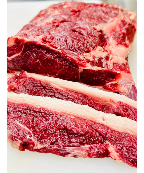 お得用㊗️特選✨伝説と幻のヒグマ肉🐻500g〜🐶😃ジビエの王様KINGoftheKING🤴ハンター間でしか取引きされない本物のlegend✨浪漫をお楽しみください🐶👩🌸