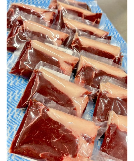 お得用㊗️特選✨伝説と幻のヒグマ肉🐻500g〜🐶😃ジビエの王様KINGoftheKING🤴ハンター間でしか取引きされない本物のlegend✨浪漫をお楽しみください🐶👩🌸