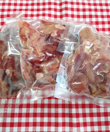 在庫処分🎉馬スジ肉🐴300g🐶😃掘り出し物✨筋ファン必見😍数に限りがございます。お早めにどうぞ・・