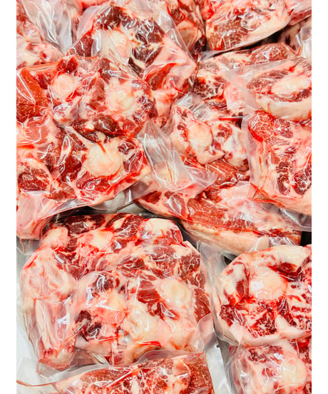 限定激安❣️超特選高級食材🥩幻の重種馬テール🐴500g🐶😃本来とてもお高いフランス馬含む👀とっても美味しいテールカット🎉量はとれない貴重な希少な食材🌸テールスープ美味しそう〜🐶👩🎉