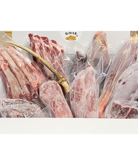 大人気🉐バージョン1⭐️いろいろ鹿肉おまかせセット🦌🥩3キロ〜✨🐶😃メイン部位以外のお得なセット🫢何がはいってるかはお楽しみ、、🙌🎉