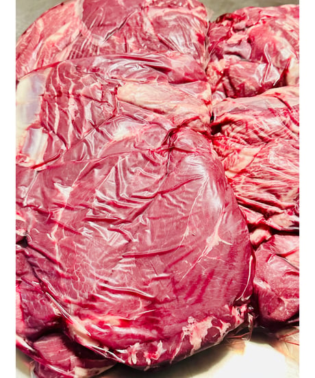 激安❣️これはやばい最高級重種馬の肉🐴🥩5キロパック🐶😃普段はお出ししてないシリーズ🎉馬肉の中で1番高いお肉達⭐️お得用パックにしてお出し致します👏楽しみッ🐶👩