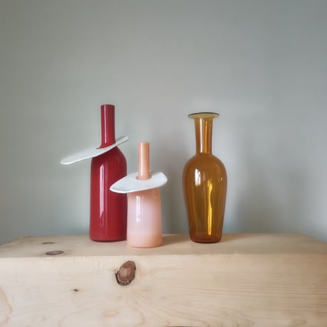 qualia glassworks / Bottle vase / Amber