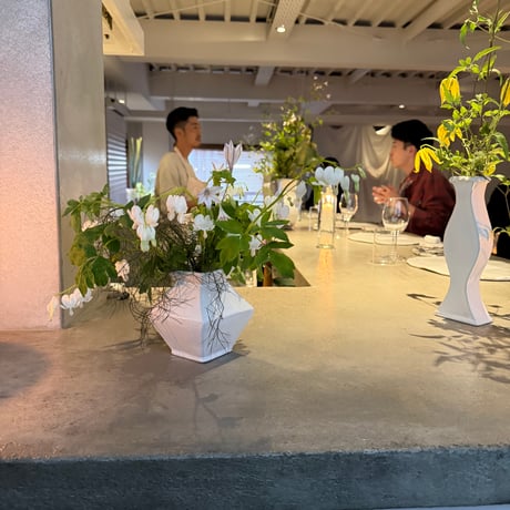 Birbira / Square vase
