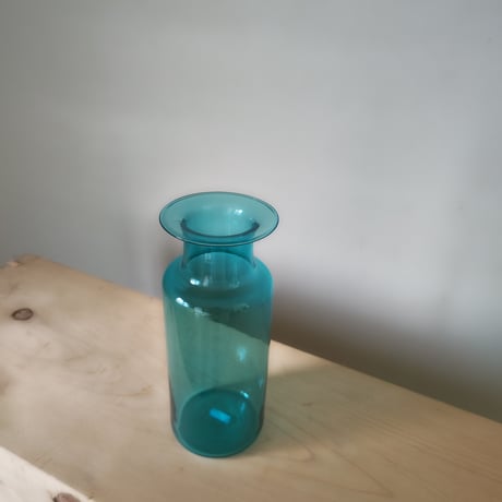 qualia glassworks / Cylinder vase /Blue