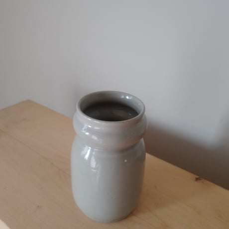 CANASA / 若草色のボトル花器