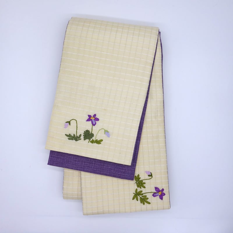 名古屋帯 リスとドングリ刺繍　シャレ帯　紅葉　着物帯 名古屋帯 リスとドングリ刺繍 シャレ帯 紅葉 着物帯 名古屋帯 新品仕立済