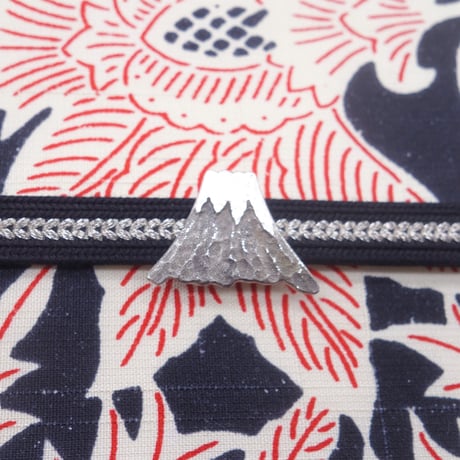 帯留「銀細工／富士山」