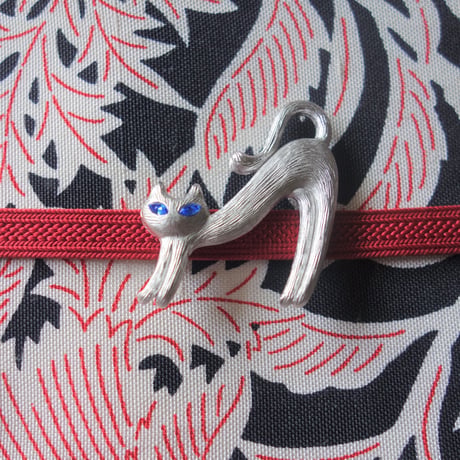 帯留「猫」