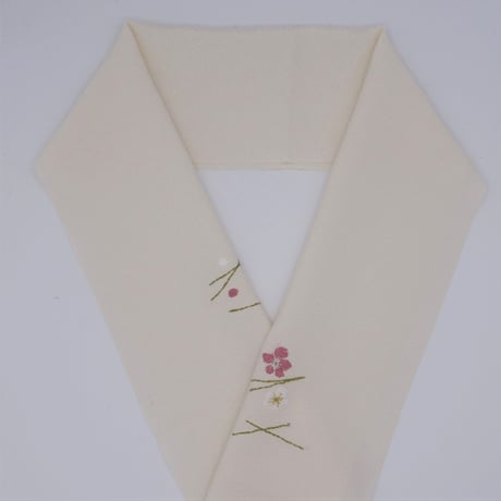 刺繍半衿「梅松葉」