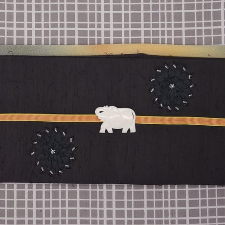 名古屋帯「黒地黒花刺繍」