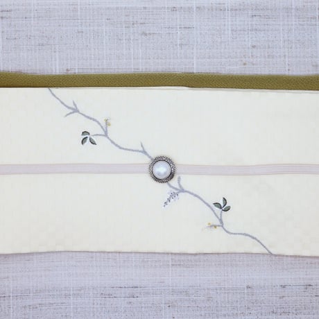名護屋帯「白地市松刺繍」