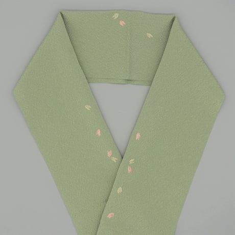 刺繡半衿「桜はなびら」