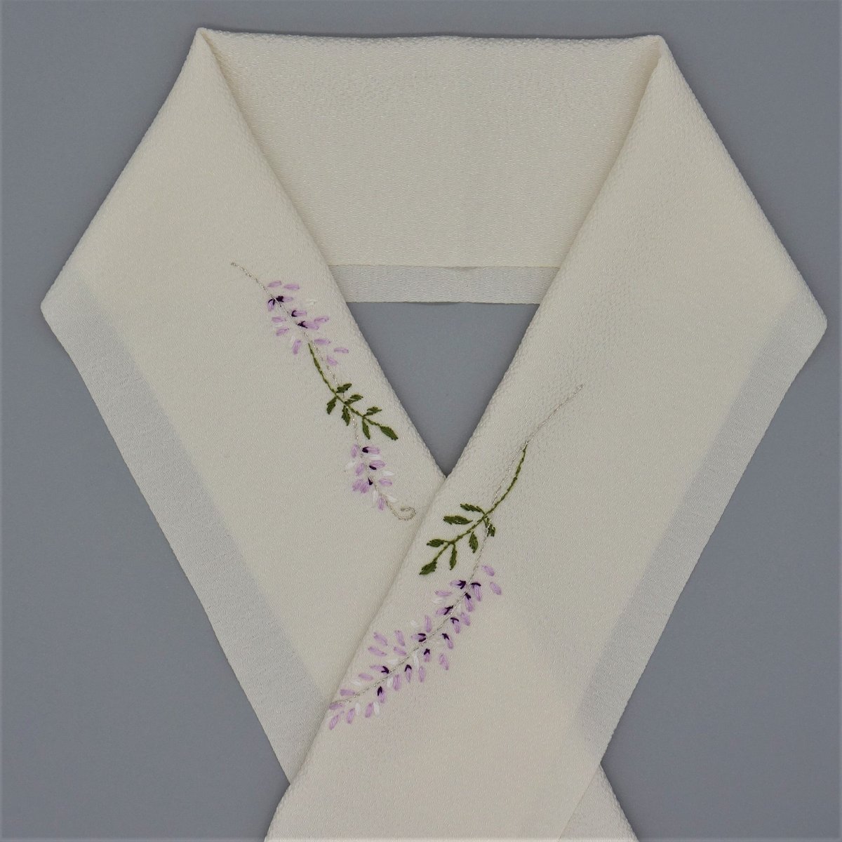 307e2□上代25,000円！ 刺繍半衿 桜 菊 牡丹 花文□未使用品z半衿