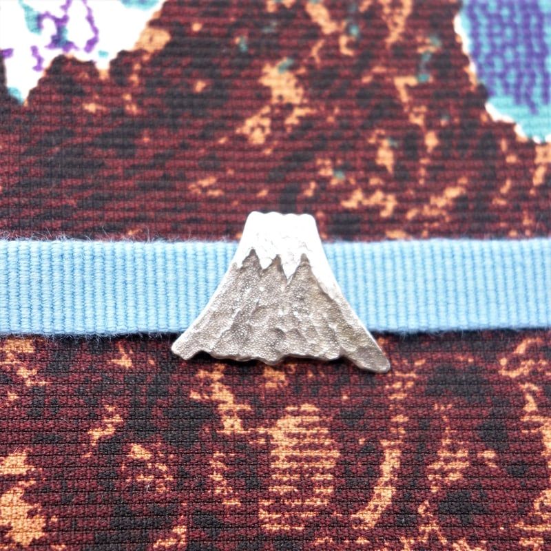 帯留「銀細工／富士山」 | 着物ショップKosode