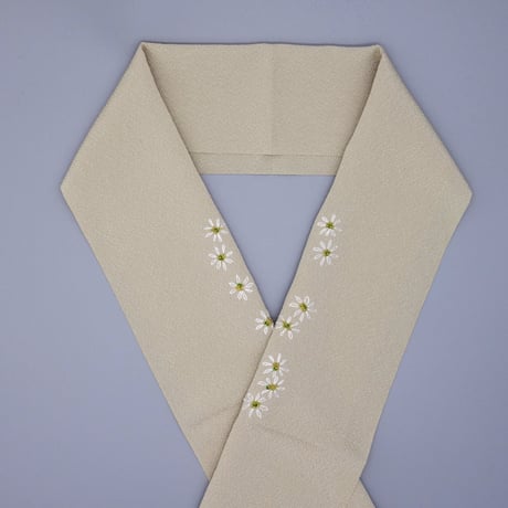 刺繍半衿「小菊」