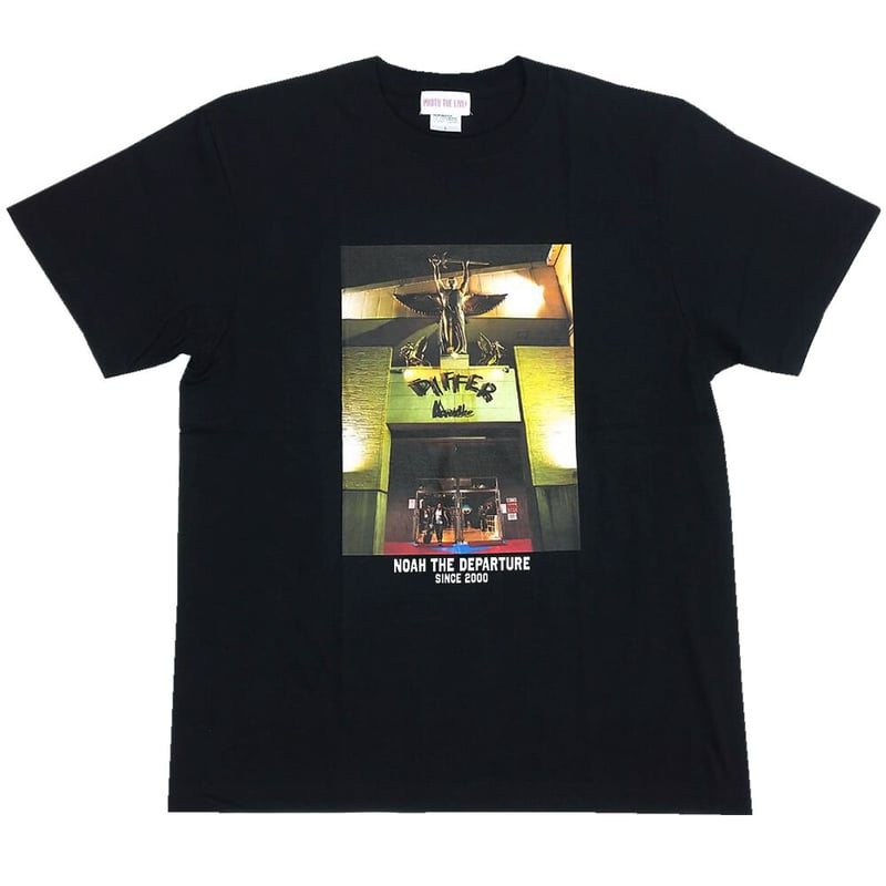 PHOTO THE LIVE! STORE