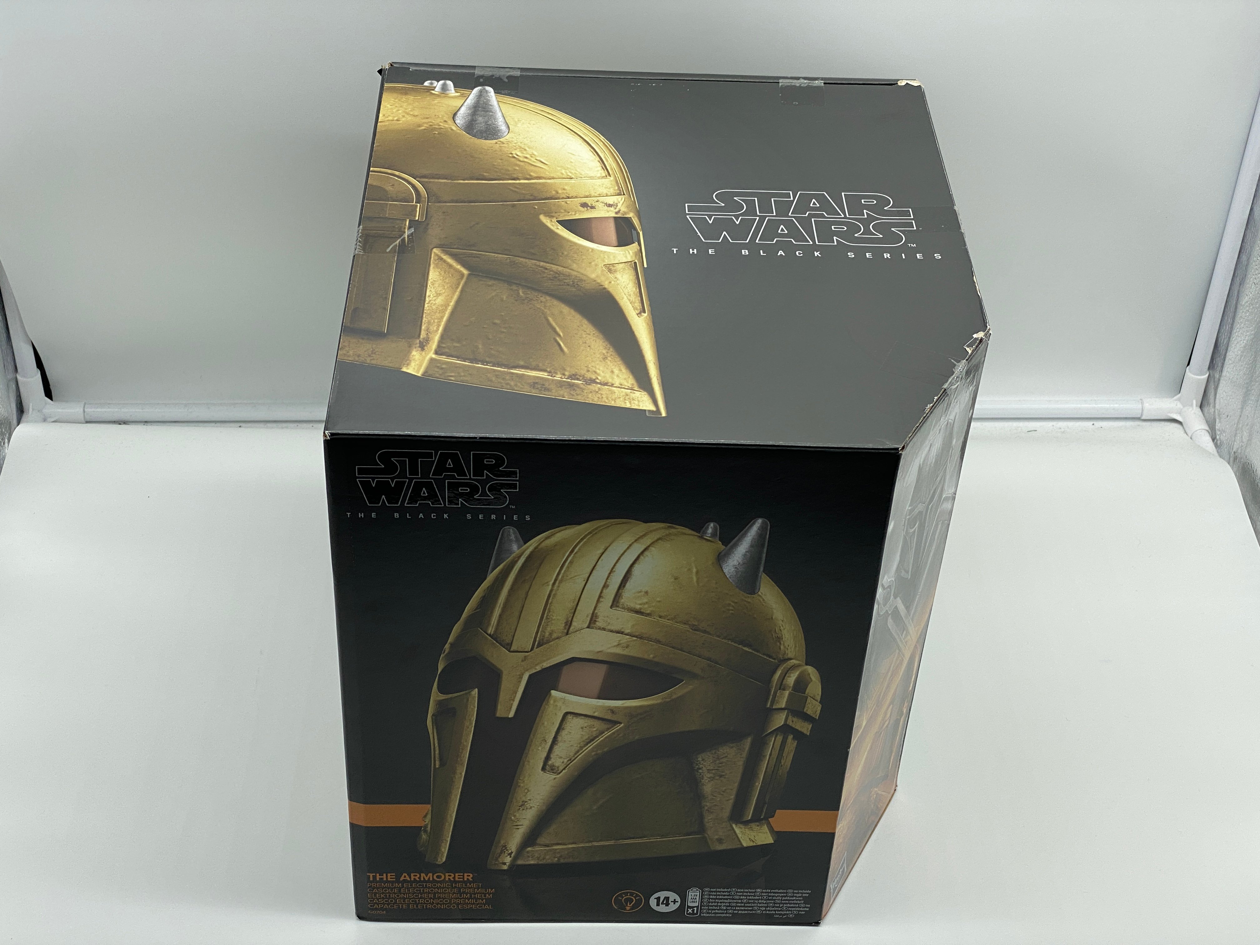 エレクトロニック ヘルメットシリーズ 1/1 マンダロリアン アーマラー