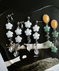 Retro flower pierce/earring