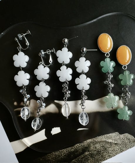 Retro flower pierce/earring