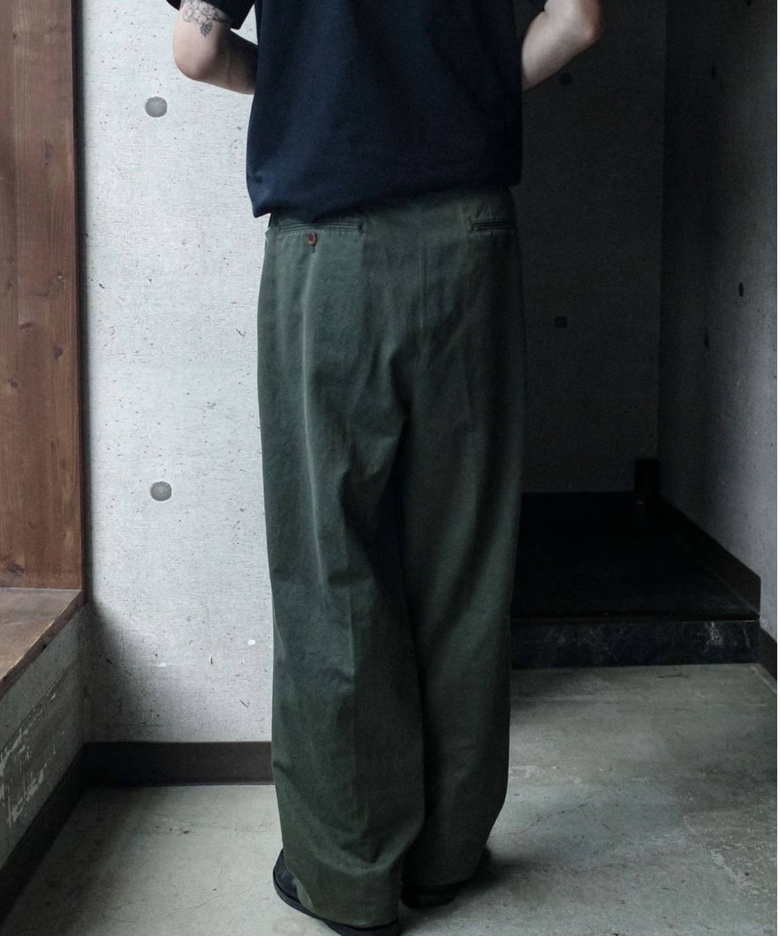 NEAT】ニート NEAT Chino - Olive 50 NEAT - 【残り一点】NEAT