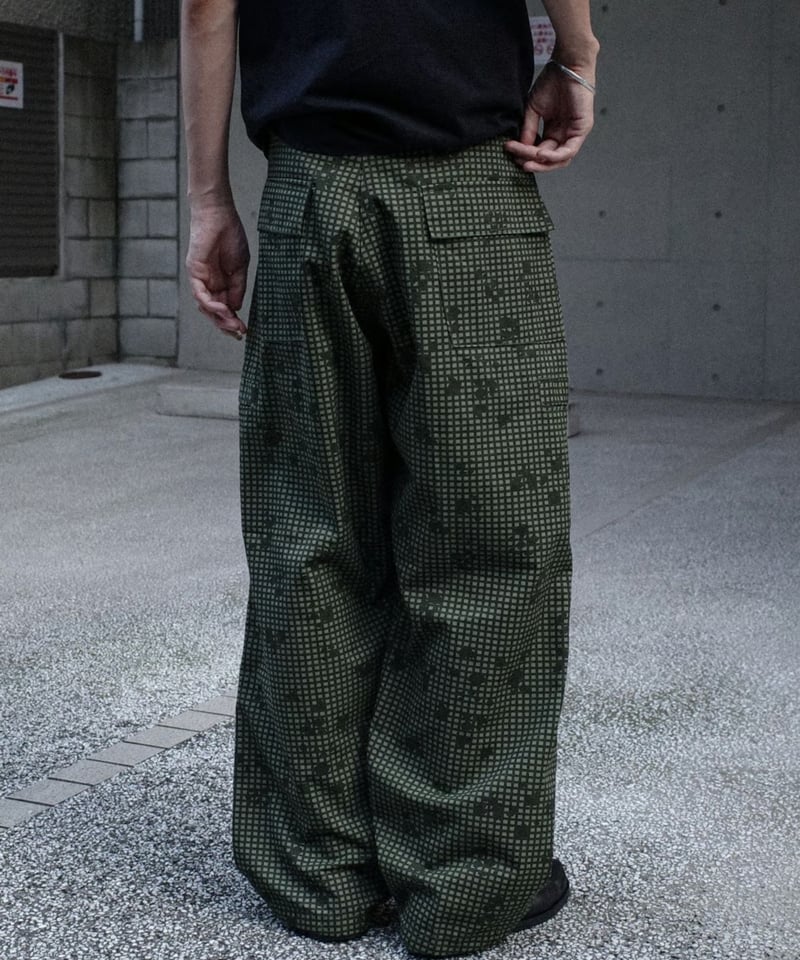 パンツ Deadstock US Night Camo Overpants US ナイトデザートカモ オーバーパンツ/デッドストック<br>【US