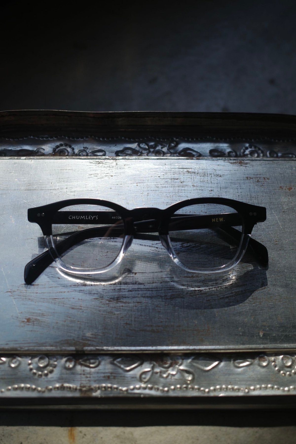 早い者勝ち 美品 NEW. CHUMLEY'S ライトグレー NEW. CHUMLEY'S | DAMAGEDONE 2nd